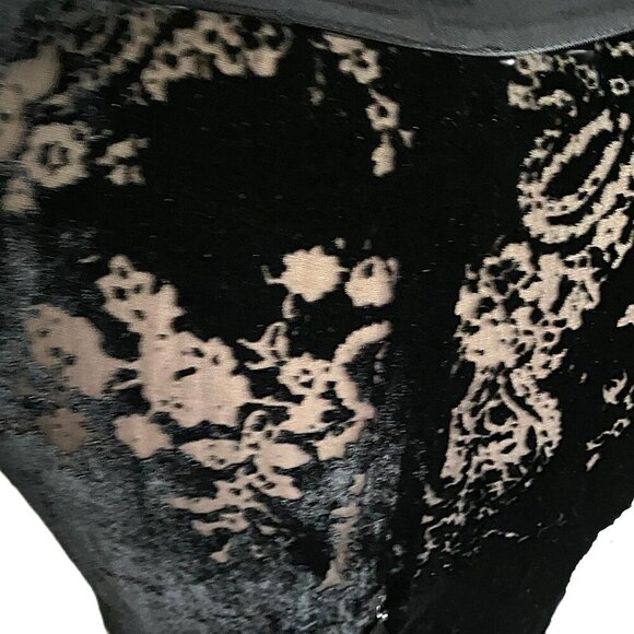 Vintage burnt velvet black midi frilly dress with flowy sleeves - Picture 9 of 16